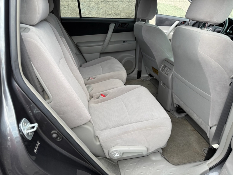 2008 Toyota Highlander Base photo 14