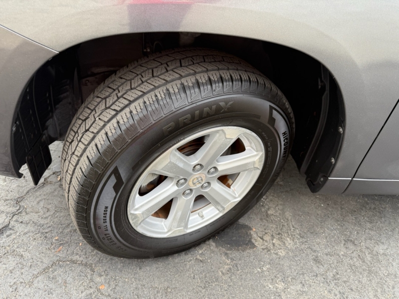 2008 Toyota Highlander Base photo 9