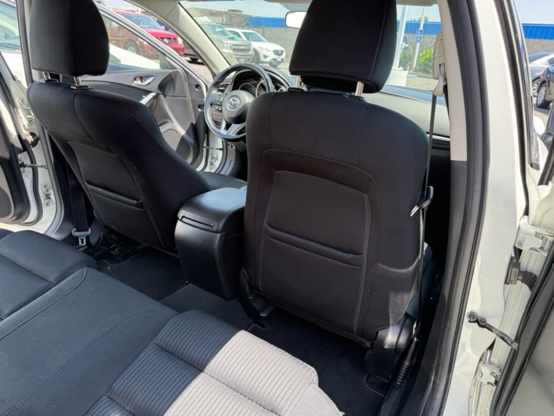 2015 Mazda Mazda6 i Sport photo 17