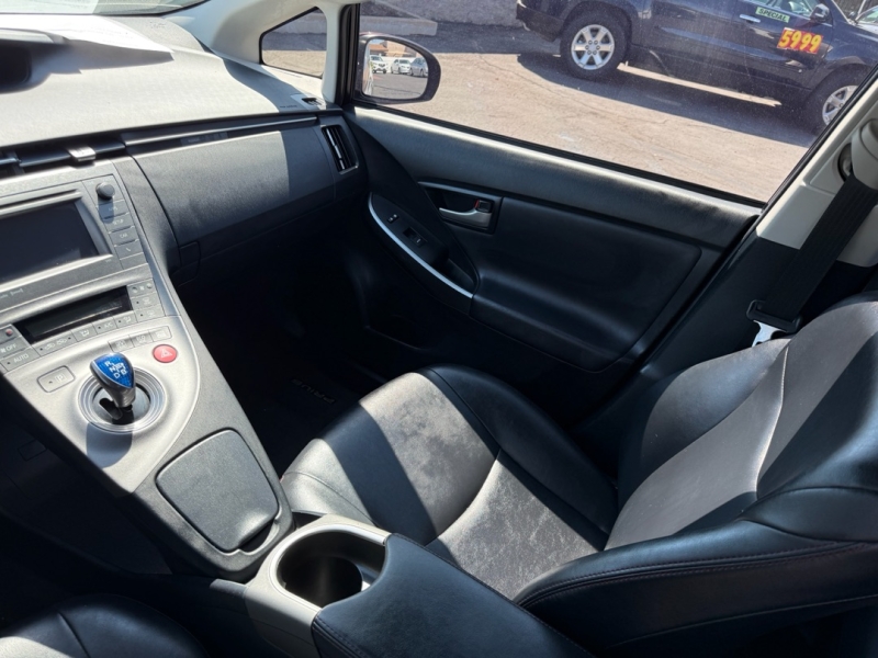 2013 Toyota Prius Persona Series photo 15