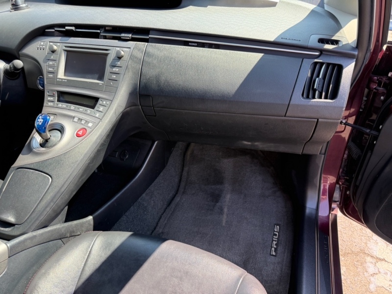 2013 Toyota Prius Persona Series photo 22