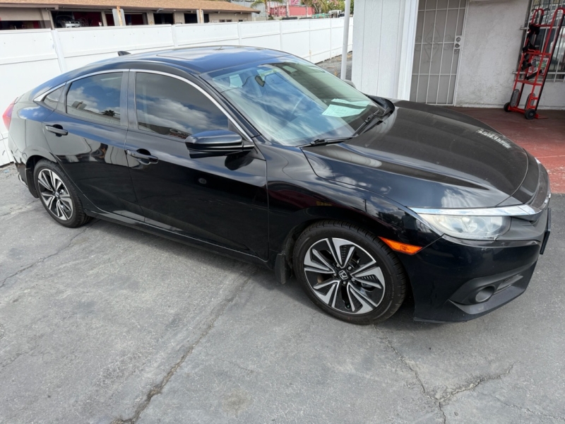 2017 Honda Civic EX-L photo 4