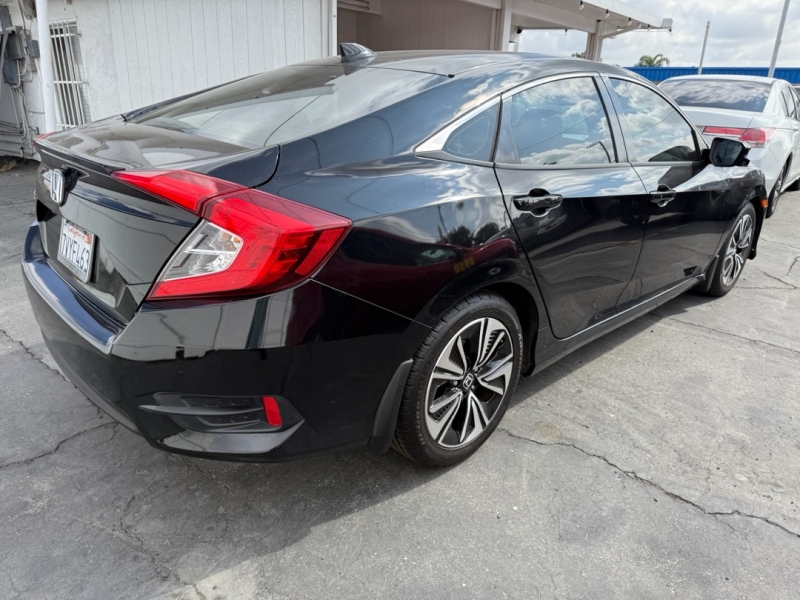 2017 Honda Civic EX-L photo 5