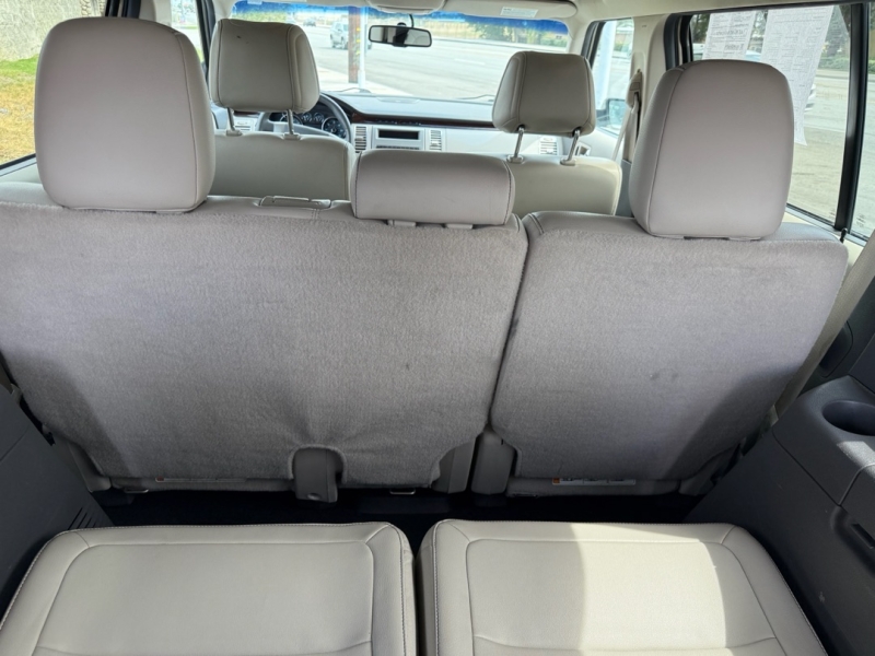 2012 Ford Flex SEL photo 21
