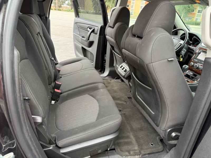 2013 Chevrolet Traverse 1LT photo 16