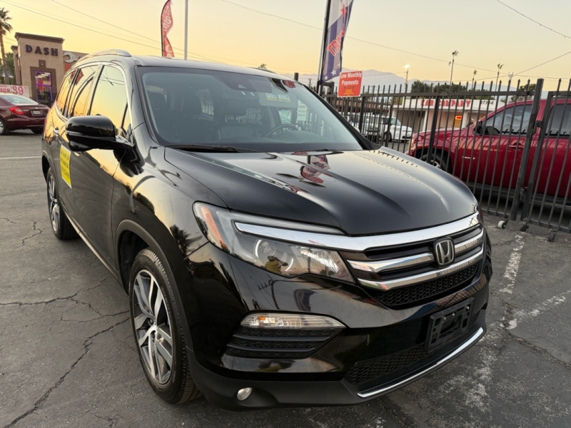 2018 Honda Pilot Touring photo 2