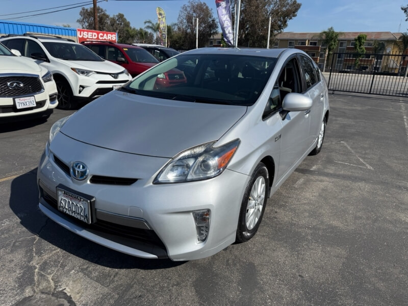 picture of 2013 Toyota Prius Plug-in Hybrid