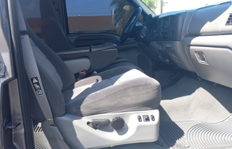 large picture of 2002 Ford F-250 Super Duty