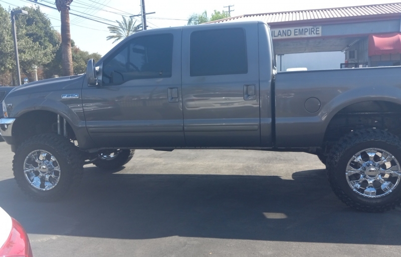 large picture of 2002 Ford F-250 Super Duty