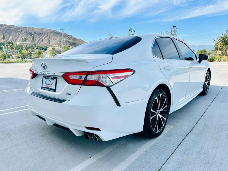 2020 Toyota Camry SE Fremart Auto Group LLC in Bloomington, CA