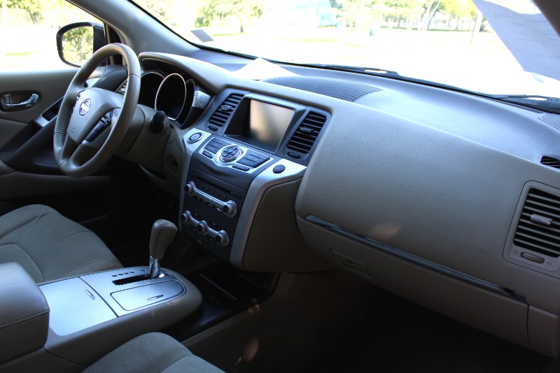 2013 Nissan Murano SV photo 10