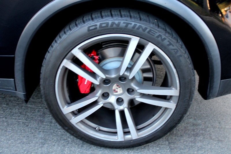 2013 Porsche Cayenne Turbo photo 18