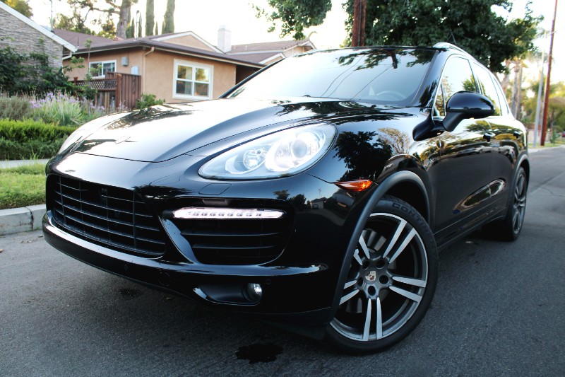 2013 Porsche Cayenne Turbo photo 3
