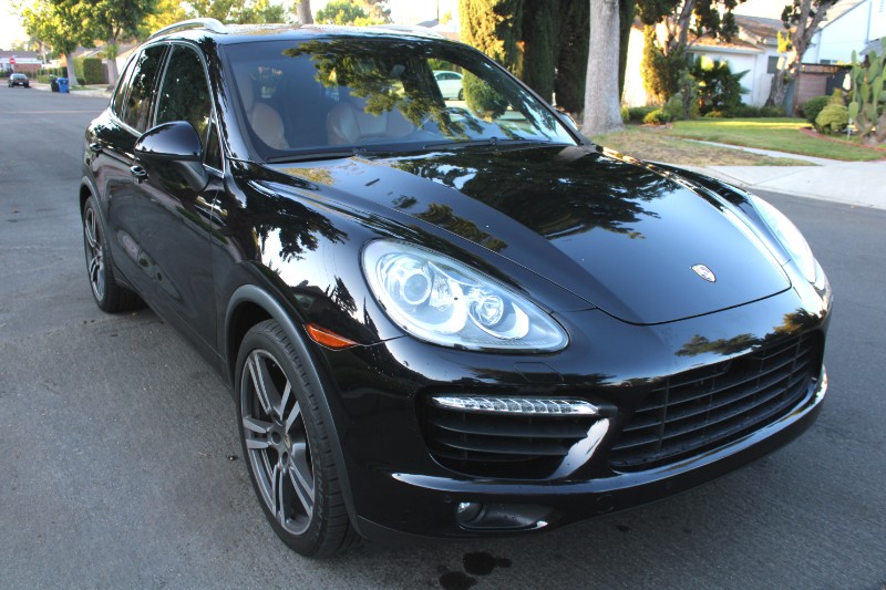 2013 Porsche Cayenne Turbo photo 17