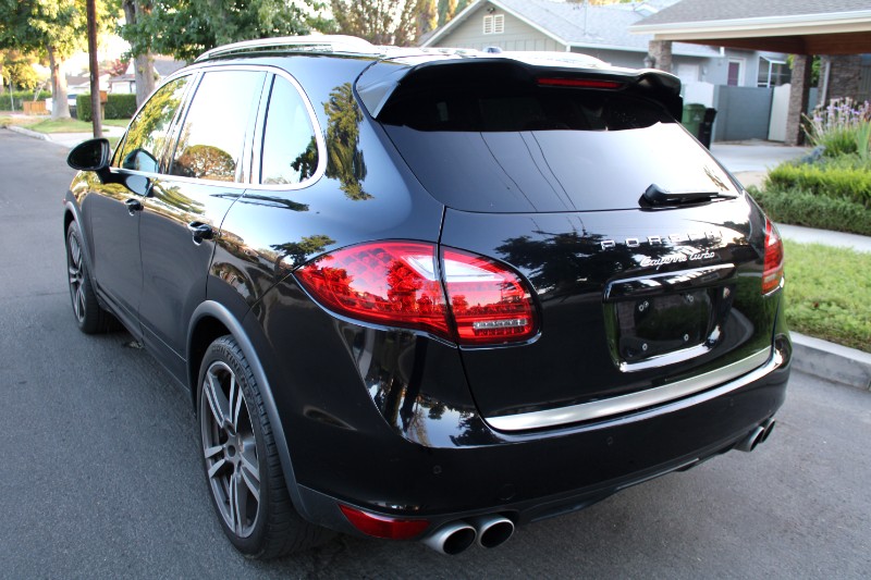 2013 Porsche Cayenne Turbo photo 5