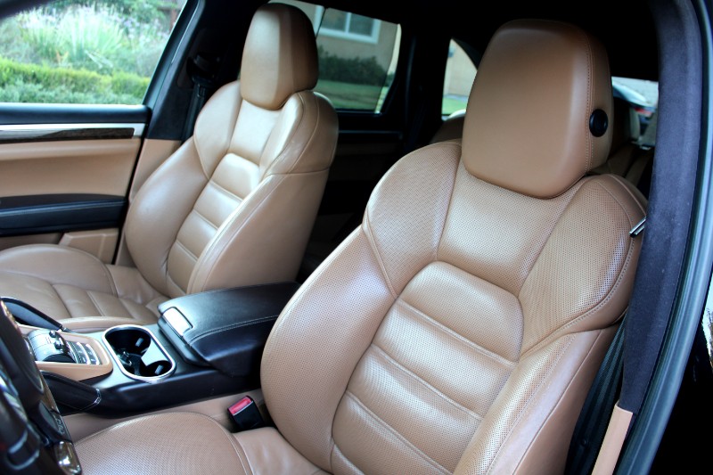 2013 Porsche Cayenne Turbo photo 11