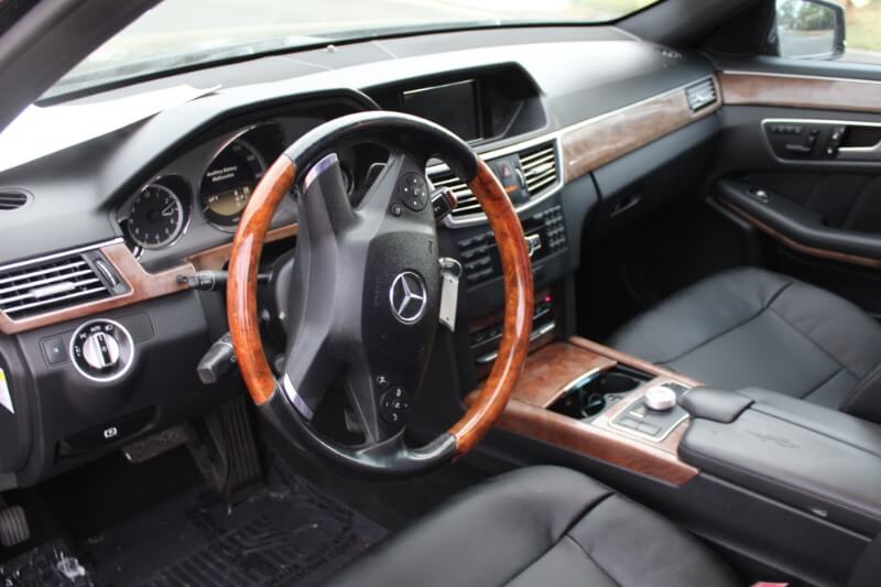 2012 Mercedes Benz E 350 Sport photo 9