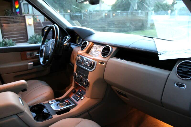 2016 Land Rover LR4 HSE LUX photo 9