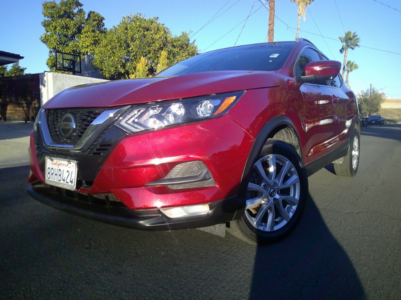 2020 Nissan Rogue Sport SV photo 3