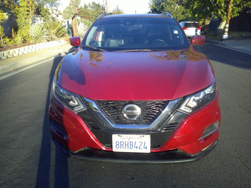 2020 Nissan Rogue Sport SV photo 2