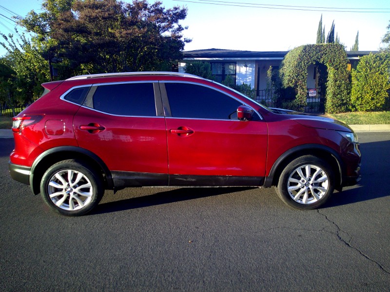 2020 Nissan Rogue Sport SV photo 4