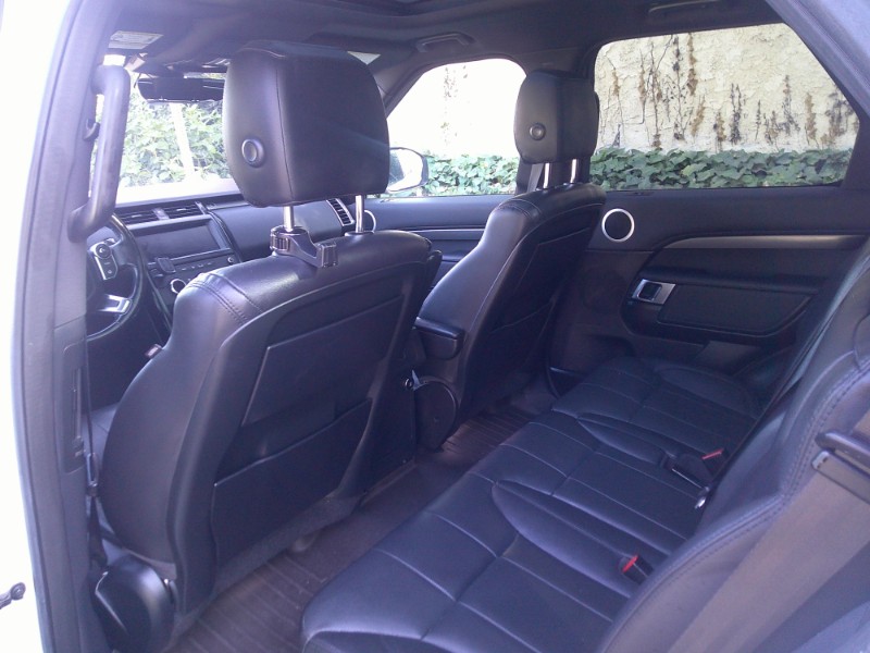 2018 Land Rover Discovery SE photo 16