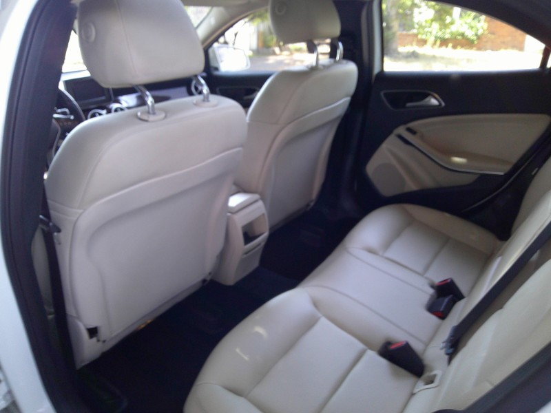 2015 Mercedes Benz GLA 250 4MATIC photo 12