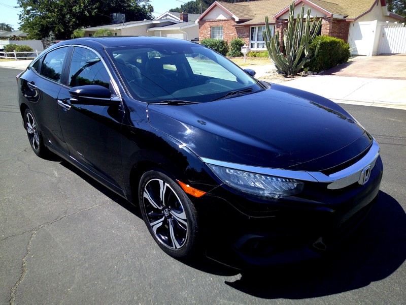 2016 Honda Civic Touring photo 14