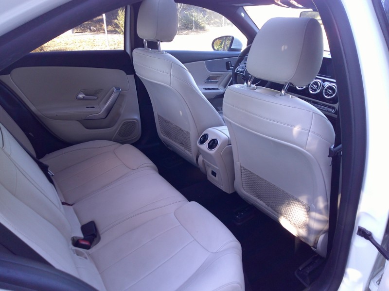 2021 Mercedes Benz A 220 photo 12