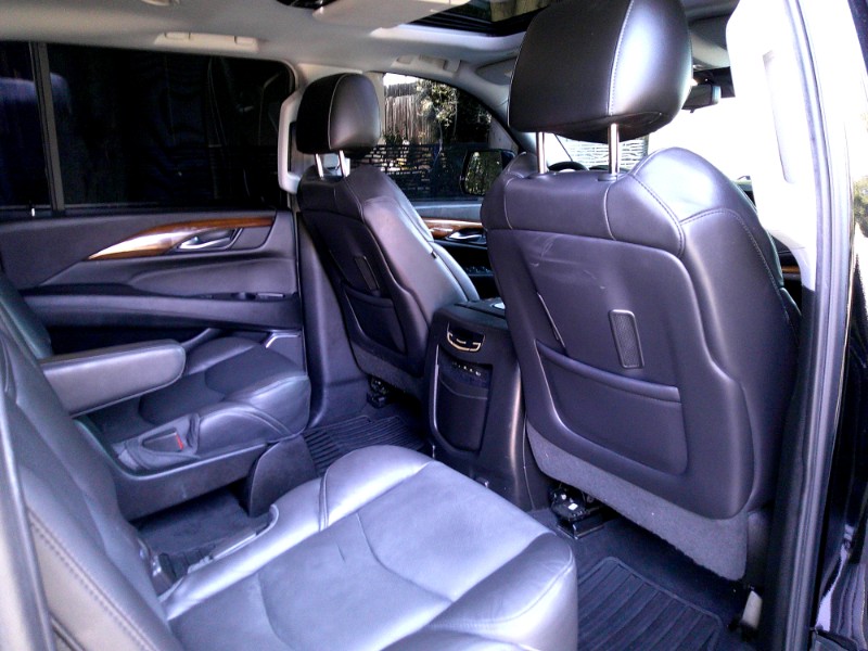 2018 Cadillac Escalade ESV Premium Luxury photo 15