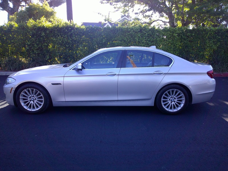 2011 Bmw 535i 5-Series photo 5