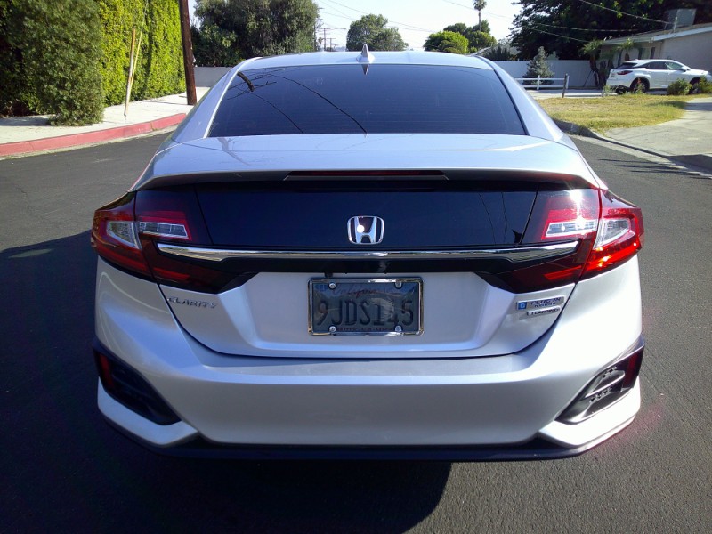 2018 Honda Clarity Plug-In Hybrid Touring photo 6