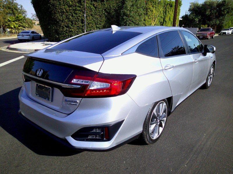 2018 Honda Clarity Plug-In Hybrid Touring photo 7