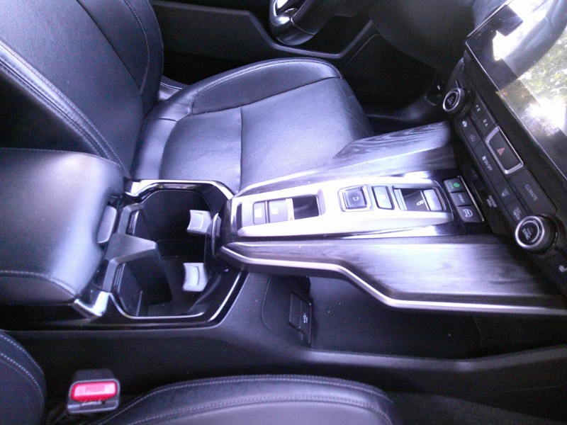 2018 Honda Clarity Plug-In Hybrid Touring photo 13