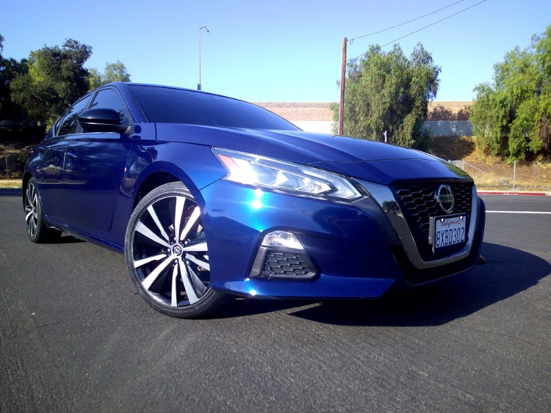 2021 Nissan Altima 2.5 SR photo 3