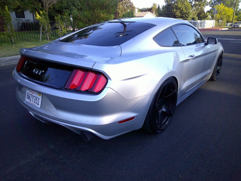 2016 Ford Mustang GT photo 4