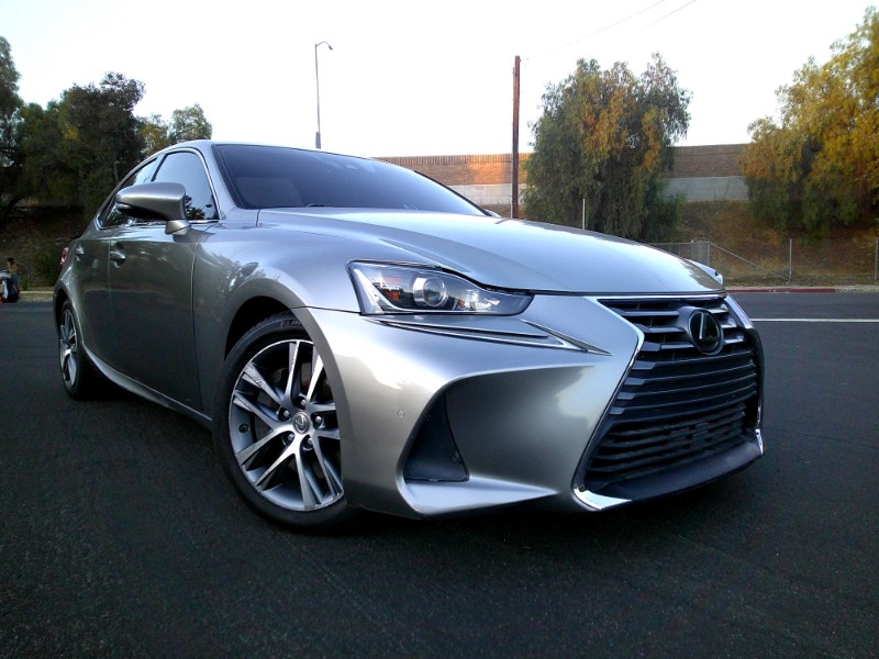 2020 Lexus IS 300 photo 3