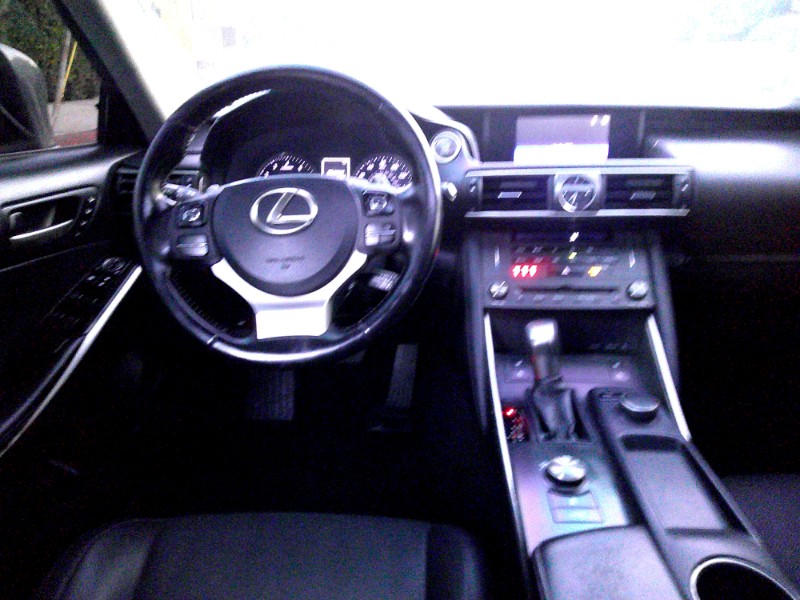 2020 Lexus IS 300 photo 11