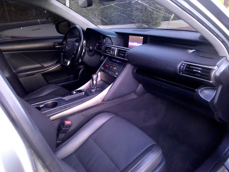 2020 Lexus IS 300 photo 14