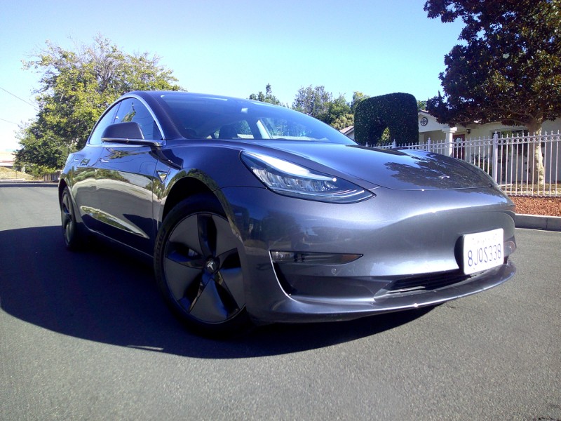 2019 Tesla Model 3 Mid Range photo 3