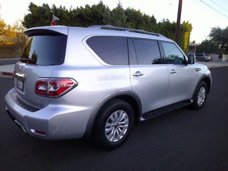 2020 Nissan Armada SV photo 4