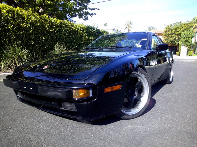 1987 Porsche 944 photo 3