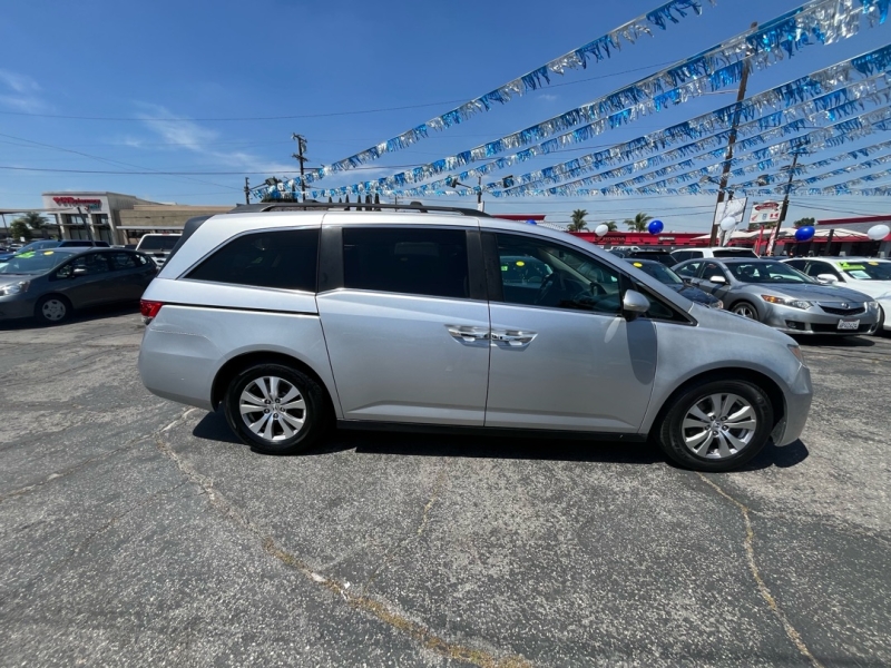 View vehicle photo 6